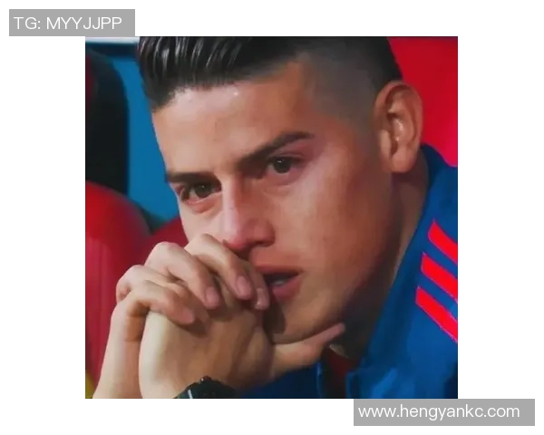 足球帅哥在淋浴间的意外邂逅与温馨瞬间的浪漫故事